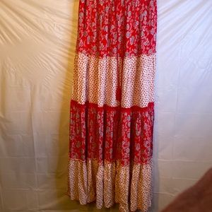 Solitarie Red/White skirt